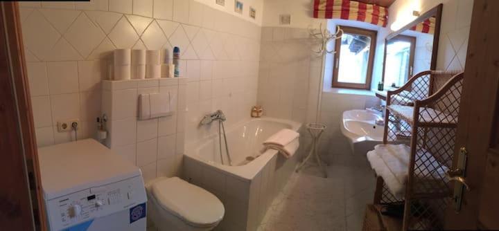 Toni Sailer Haus Apartment Kitzbühel Exteriör bild
